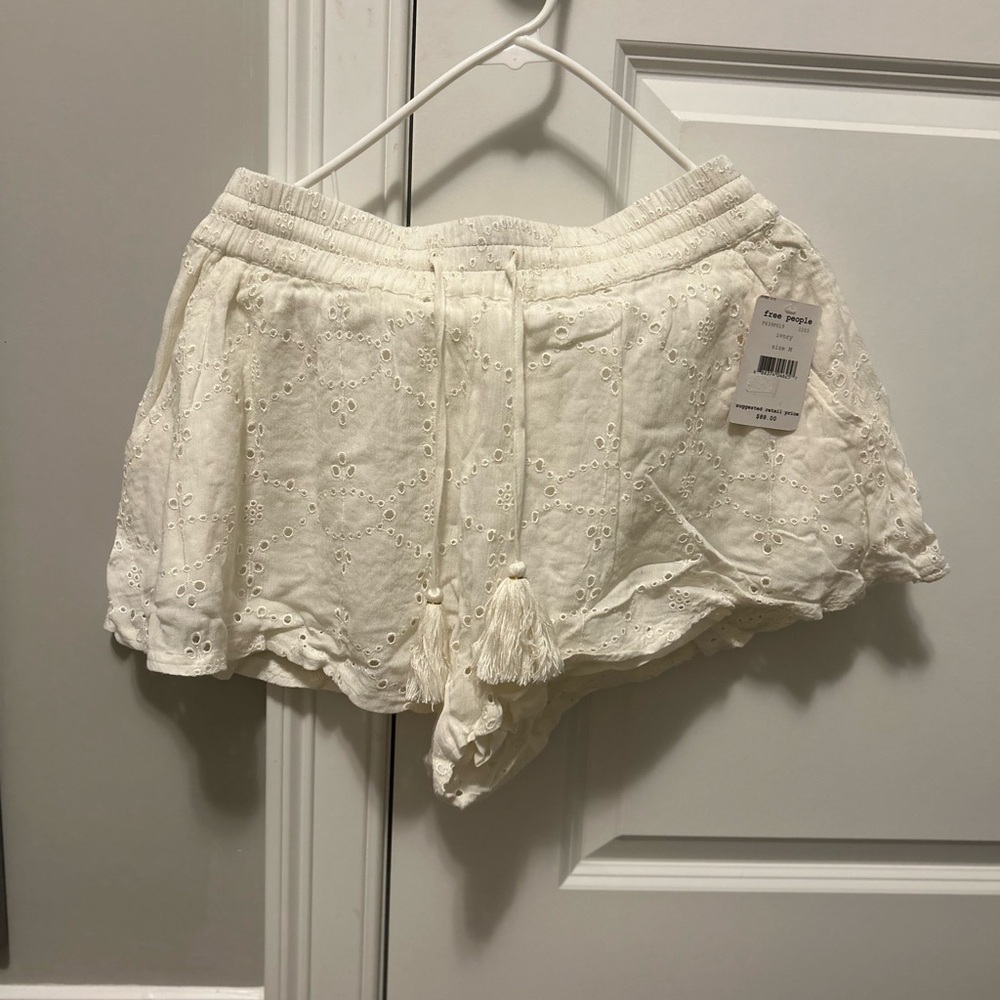 NWT free people cotton eyelet cream shorts